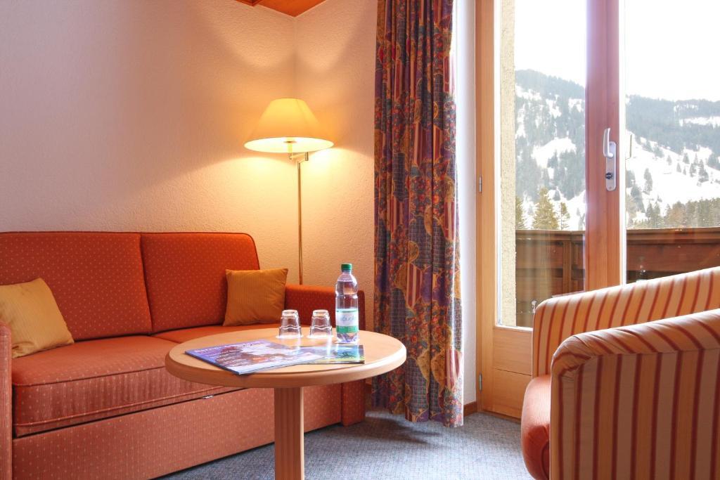 Bernerhof Swiss Quality Hotel Kandersteg Værelse billede
